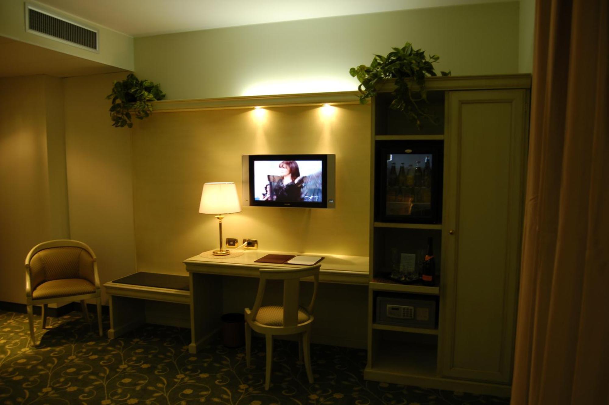 Hm Motelhotel 카스텔라조 보르미다 외부 사진